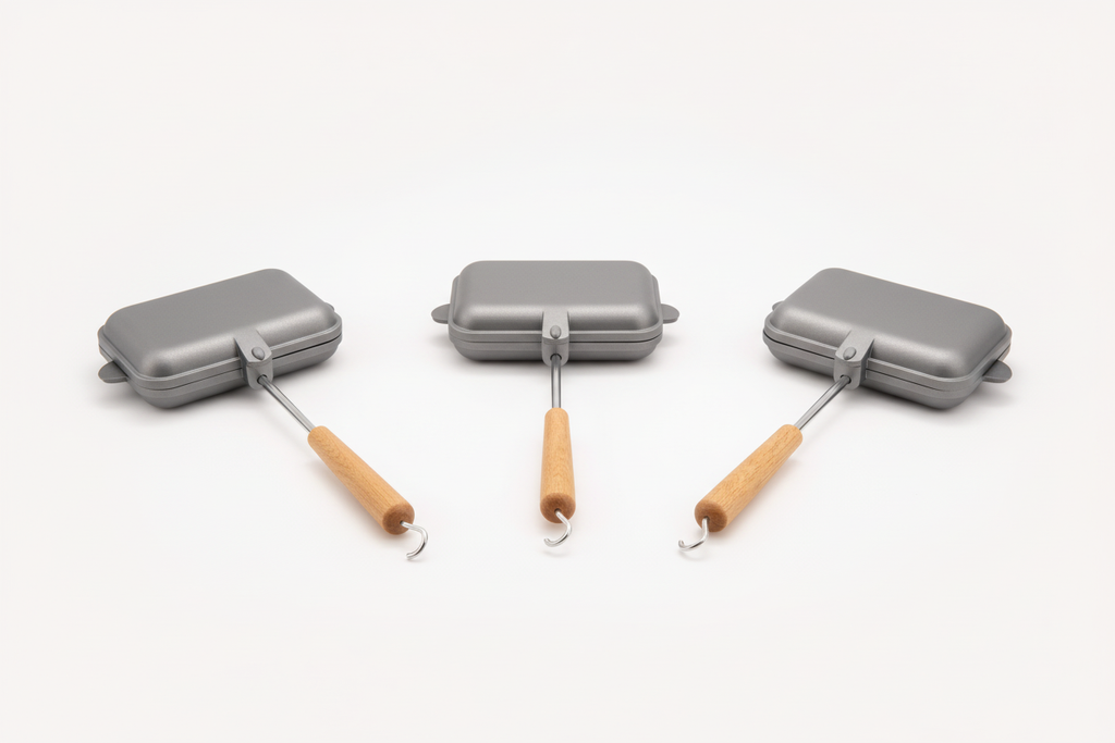 3 product of deluxe sandwich pan same than I have in the store side by side